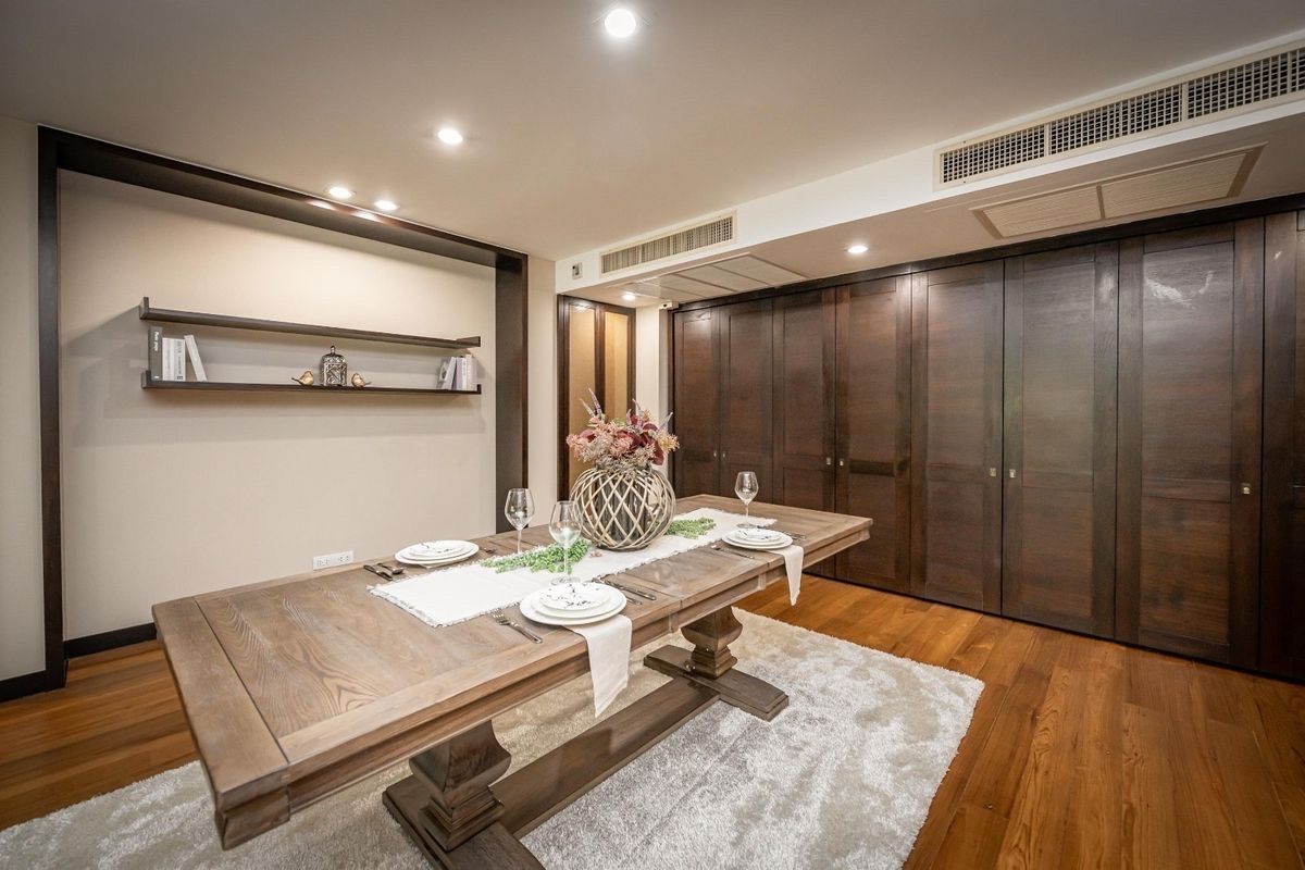 ขายคอนโดสุขุมวิท อโศก ทองหล่อ : Silver Heritage Sukhumvit 38 / 2 Bedrooms (SALE WITH TENANT), ซิลเวอร์ เฮอริเทจ สุขุมวิท 38 / 2 ห้องนอน (ขายพร้อมผู้เช่า) HL2095