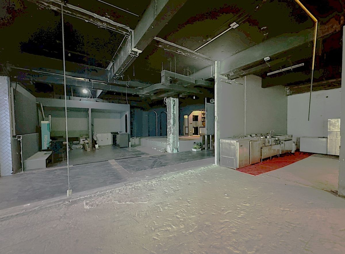 ให้เช่าร้านค้า/ตลาดนัดสุขุมวิท อโศก ทองหล่อ : พื้นที่ร้านค้าให้เช่า ใจกลางทองหล่อ เหมาะทำธุรกิจร้านอาหาร บาร์ และคาเฟ่ ** NO CO-AGENT ** 