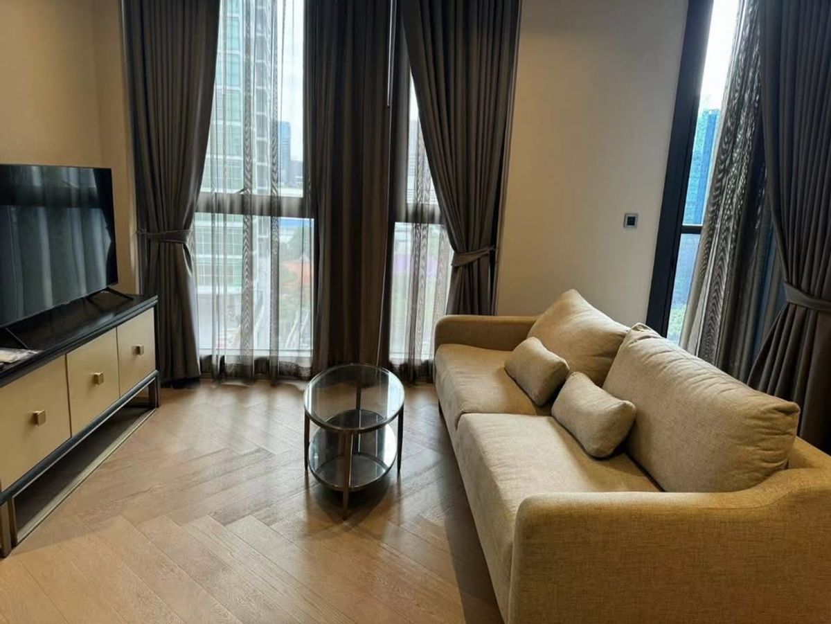 ให้เช่าคอนโดสาทร นราธิวาส : ห้องพัก 1 ห้องกว้างขวางในเขตสงวนให้เช่า ใกล้กับ BTS Sala Daeng, Saint Louis, Silom, Lumpini