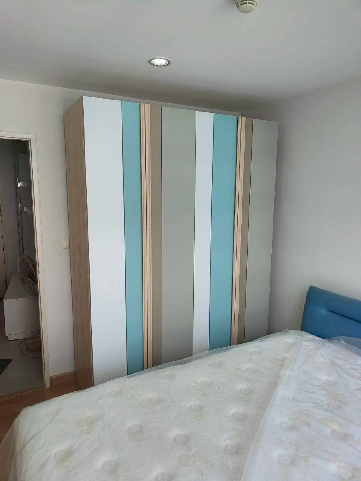 For SaleCondoLadprao, Central Ladprao : 📢 Condo Lat Phrao 18 near MRT blue line is very convenient to walk.    The room is ready to move in 🎉