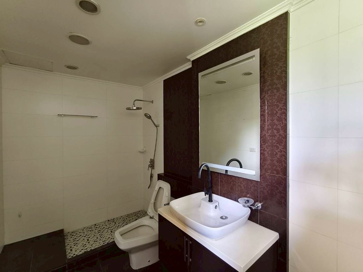 ขายบ้านลาดพร้าว เซ็นทรัลลาดพร้าว : บ้านเดี่ยว ลาดพร้าว 35 / 3 ห้องนอน (ขาย), Detached House Lat Phrao 35 / 3 Bedrooms (FOR SALE) TPM043