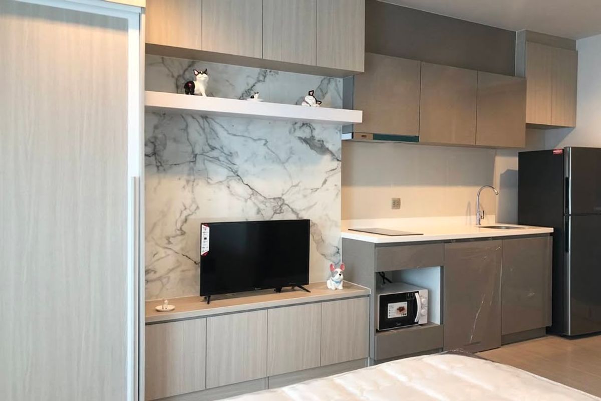 ให้เช่าคอนโดพระราม 9 เพชรบุรีตัดใหม่ RCA : For Rent! Life Asoke Rama 9 คอนโดใหม่ใจกลาง New CBD พระราม 9 แต่งครบ พร้อมเข้าอยู่