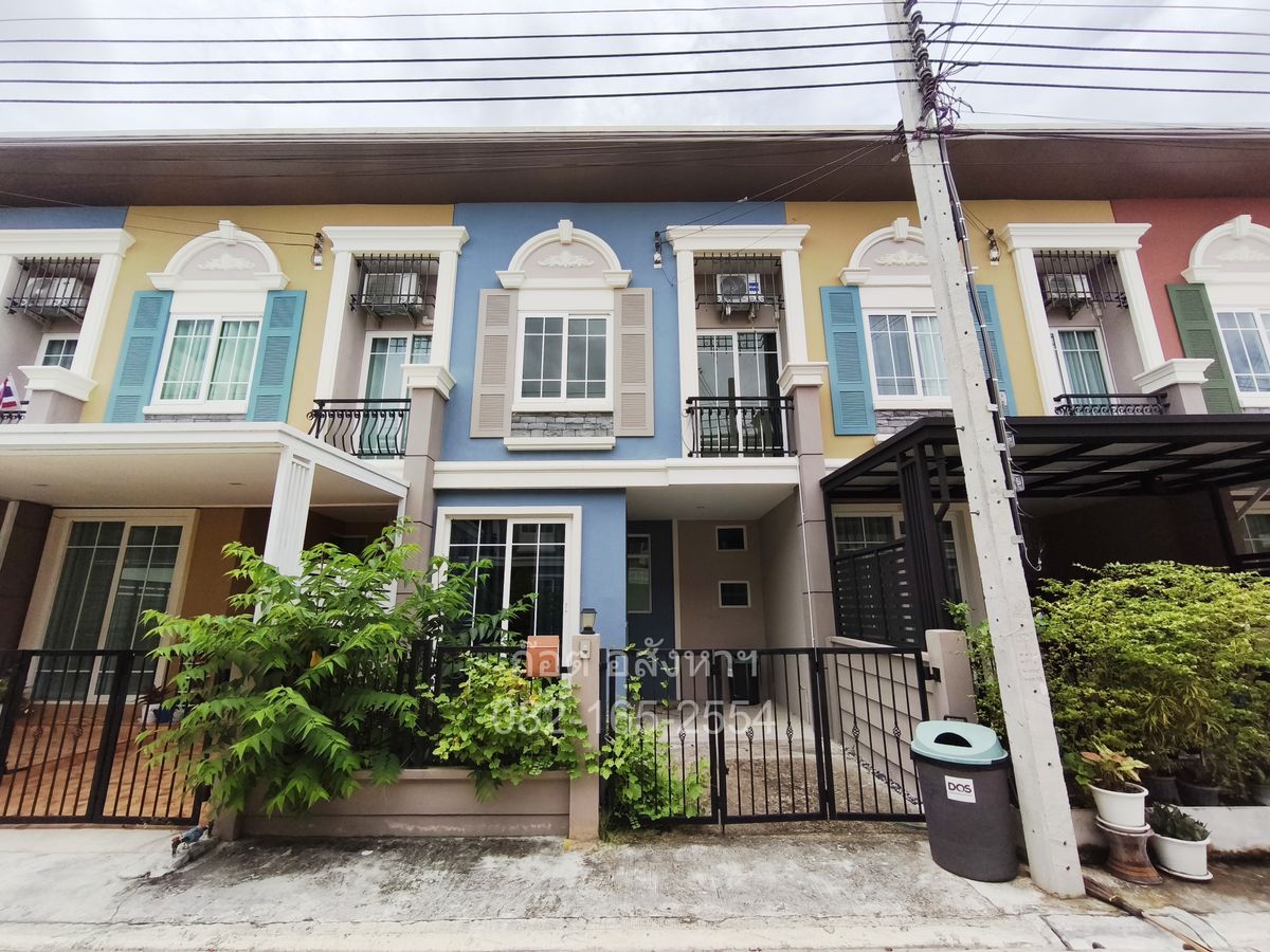 For SaleTownhomeBangna, Bearing, Lasalle : 2 -story townhome for sale, Golden Town, Bang Na Km. 5