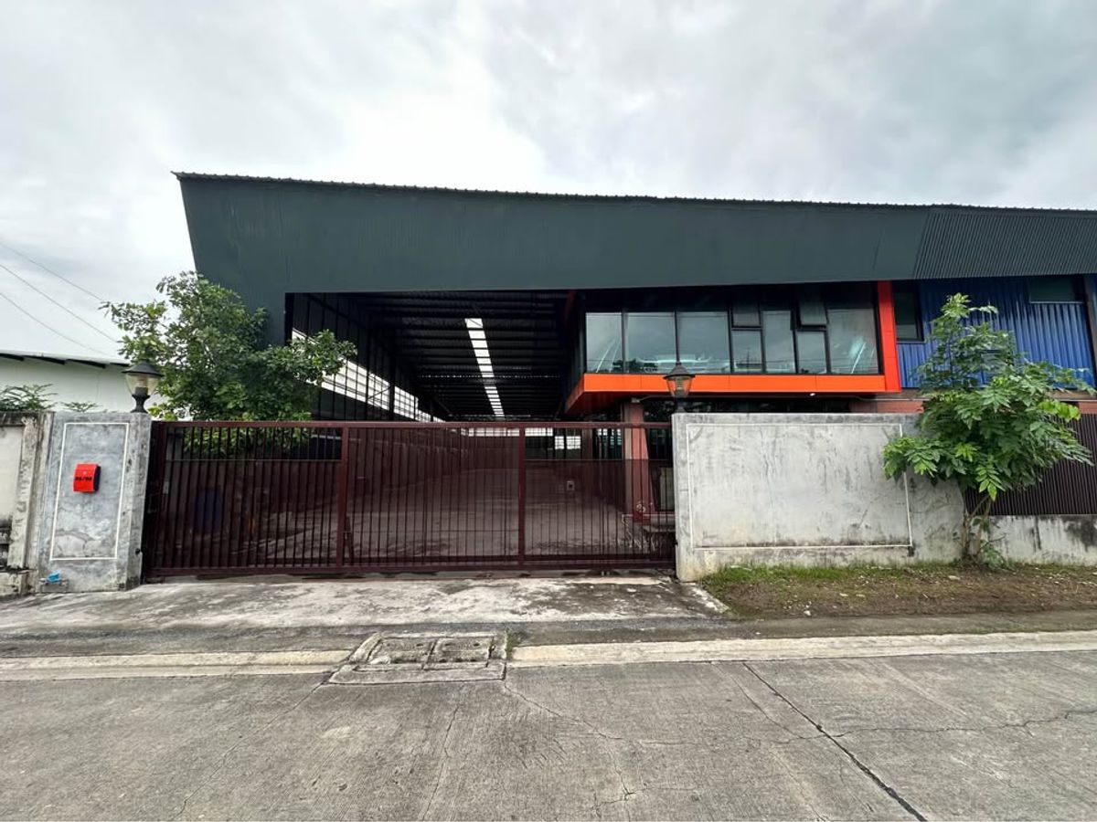 For SaleWarehouseKaset Nawamin,Ladplakao : Nawamin Warehouse Prasert Manukit Road, Soi Nawamin 111 Intersection 4-2 / ​​(Selling), Warehouse Kaset Nawamin Prertmanukit Road Nawamin Soi 111 YEAK 4-2 / ​​(For Sale) TPM012