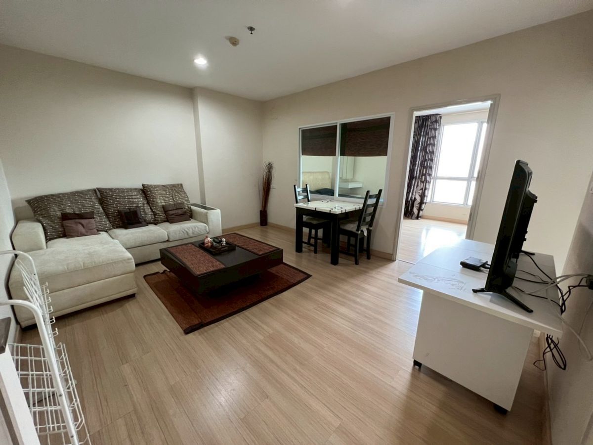 For RentCondoSathorn, Narathiwat : Newly Renovated | 1 bedroom 48 sq.m., high class 20+, Fully Furnished ready to moive in 