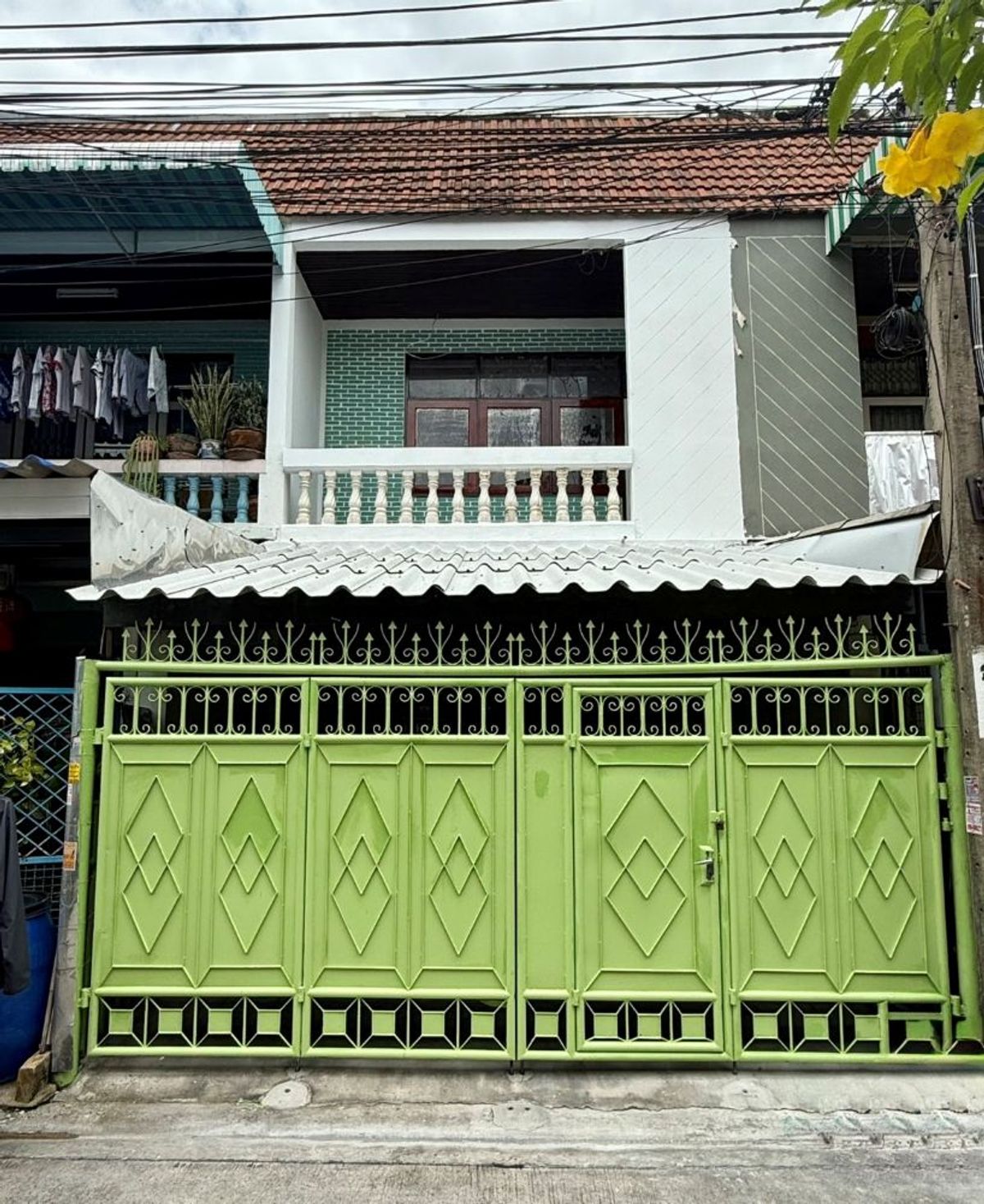 ขายทาวน์โฮมบางแค เพชรเกษม : ขายทาวน์เฮาส์ 2 ชั้น ราคาถูก เพชรเกษม 54 แยก 4 ขนาด 17 ตร.ว. ใกล้MRT ภาษีเจริญ ซีคอน บางแค