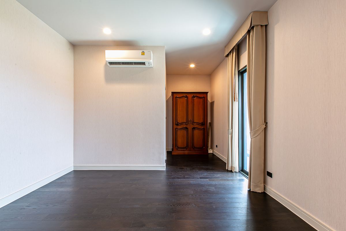 ขายบ้านพุทธมณฑล ศาลายา : ขายบ้านหรู เศรษฐสิริ ทวีวัฒนา บ้านแห่งเทคโนโลยี ที่ล้ำสมัย