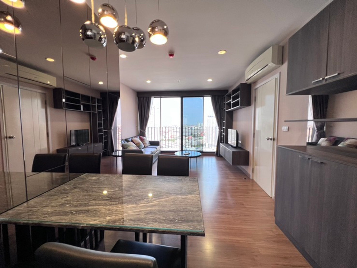 For RentCondoBang Sue, Wong Sawang, Tao Pun : 💥💥ROOM FOR RENT💥💥The Tree Interchange 2Bed 58 sq m, 27th floor, Building B, next to Gateway Bang Sue Mall, near SCG Bang Sue. Interested LINE ID: @atfirm📲