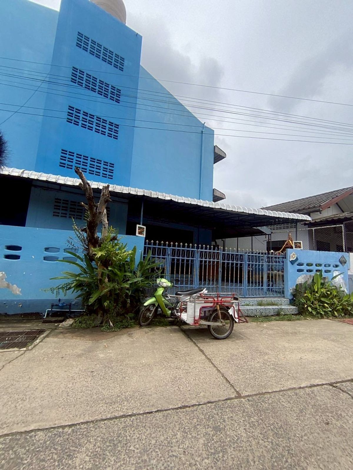 ขายอุบลราชธานี : ขายหอพักทำเลดี ใกล้ถนนชยางกูร ใกล้ ร.พ.ราชเวช ใกล้บิ๊กซี จ.อุบลราชธานี (N.1842)