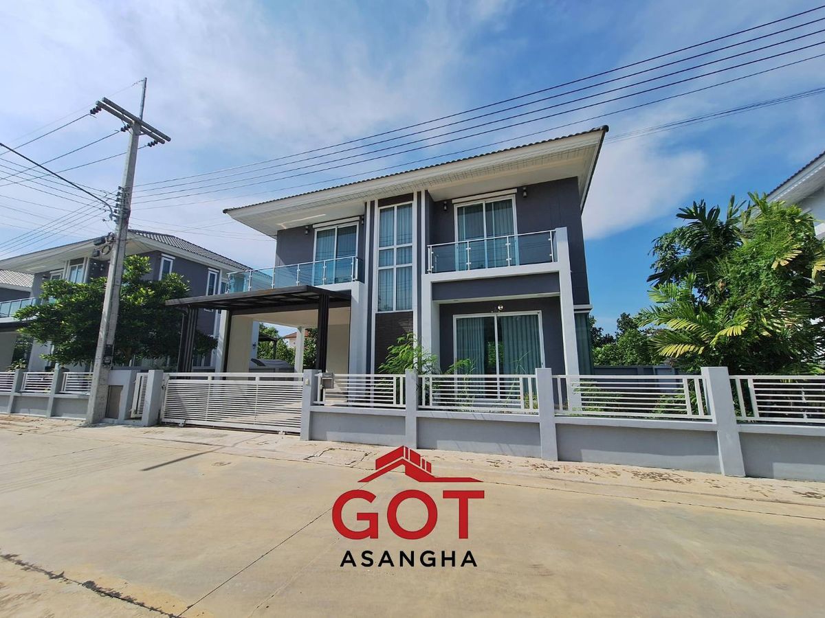 2 storey detached house for sale, The Grandeville Lat Lum Kaeo Project Loading...