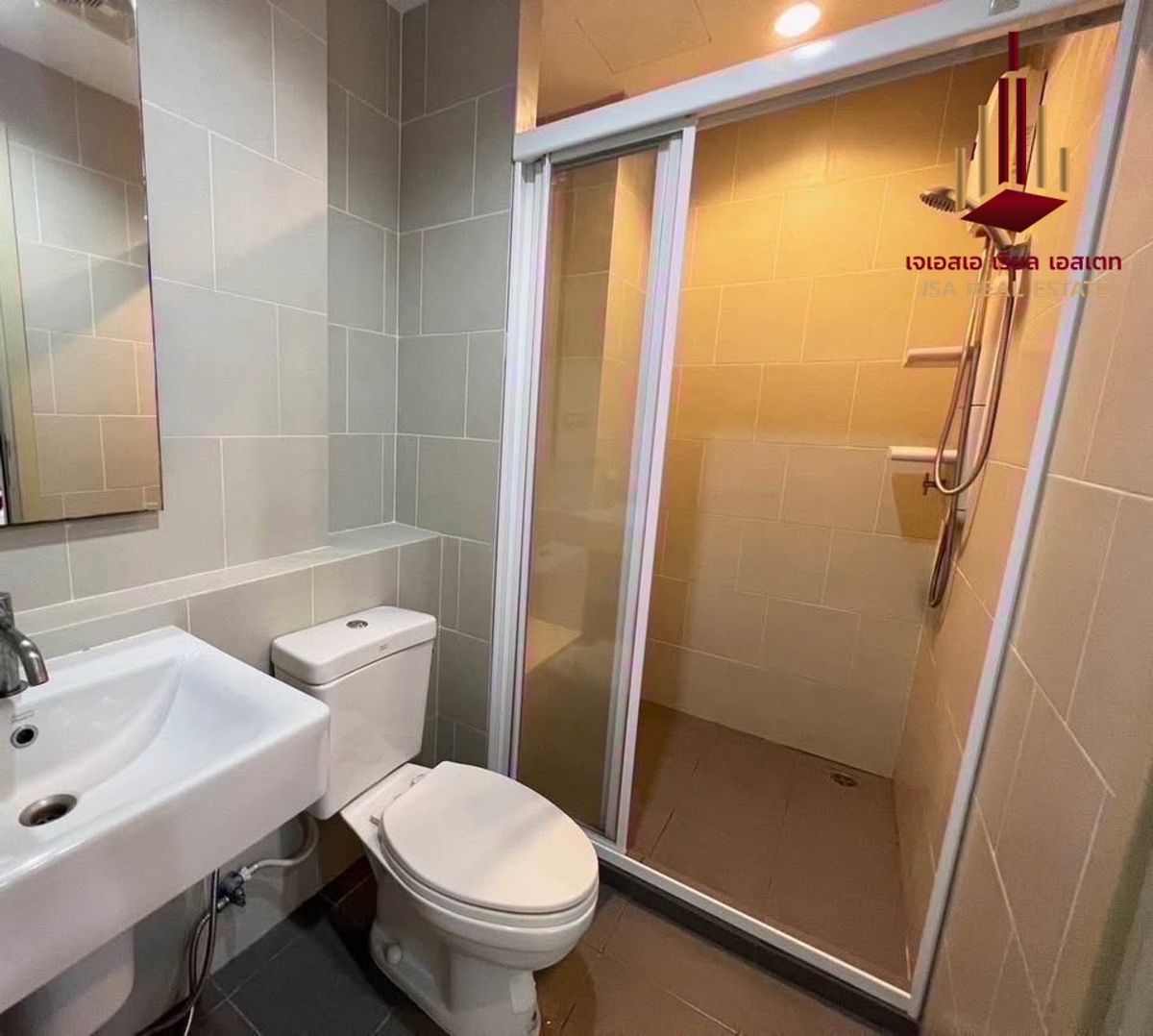 For SaleCondoRama9, Petchburi, RCA : ✨ For Sale: The Base Rama 9 - Ramkhamhaeng Condo ✨ 💰 ONLY THB