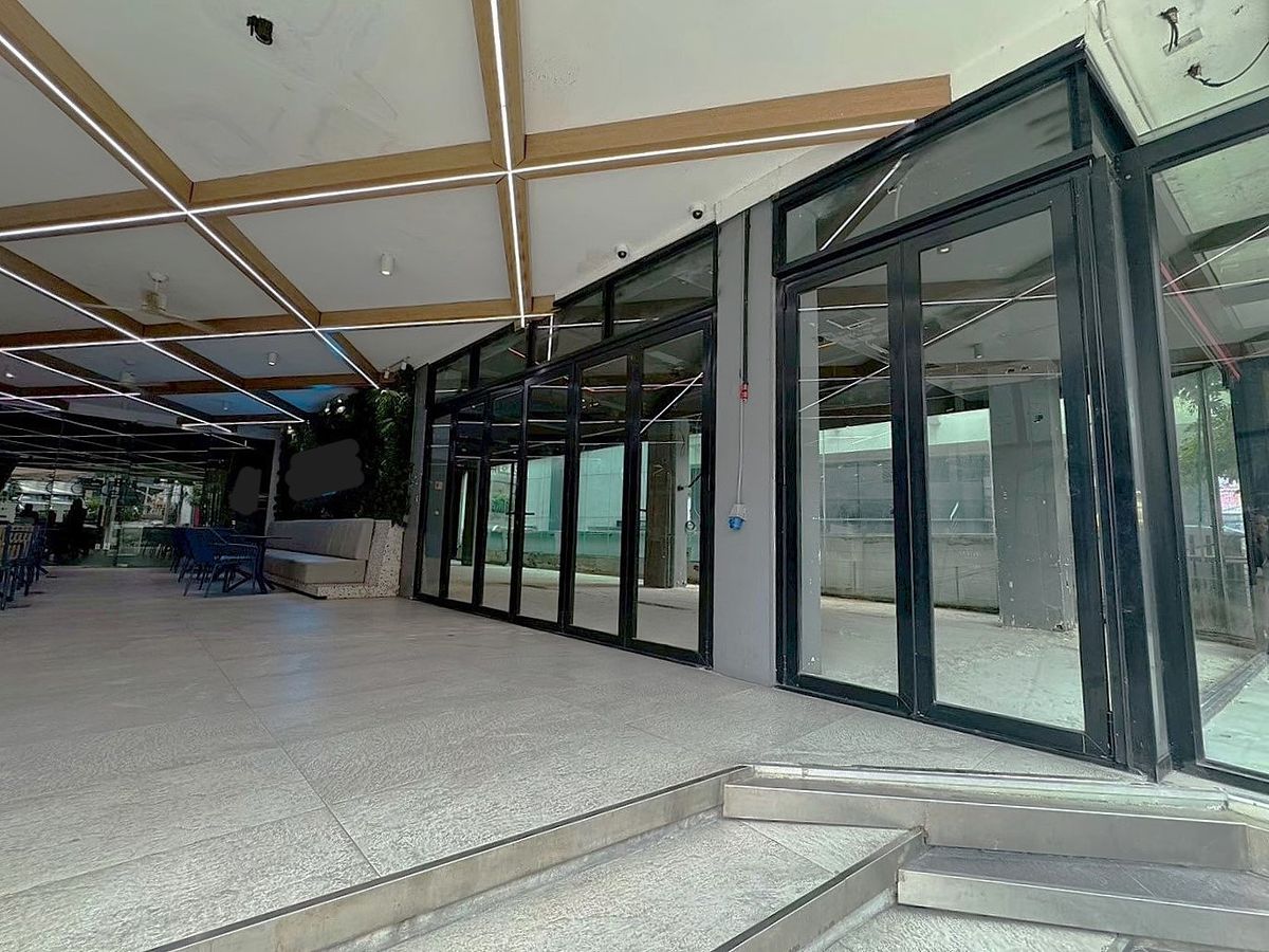 For RentRetail SpaceSukhumvit, Asoke, Thonglor : Retail Space for Rent in the Heart of Thonglor - Perfect for a restaurant, bar, or café ** NO CO-AGENT ** 