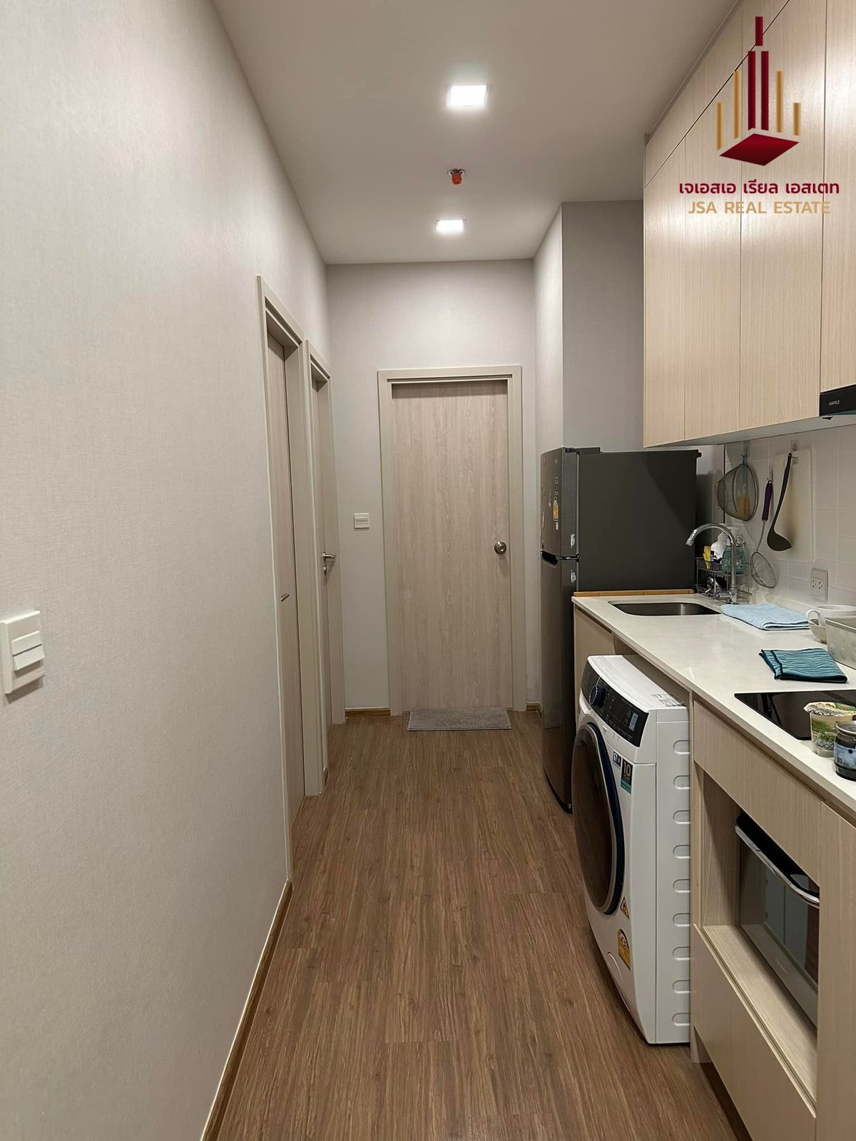 For SaleCondoRamkhamhaeng, Hua Mak : ✨ For Sale: Metris Rama 9 - Ramkhamhaeng Condo ✨ 💰 ONLY 4,100,000 THB