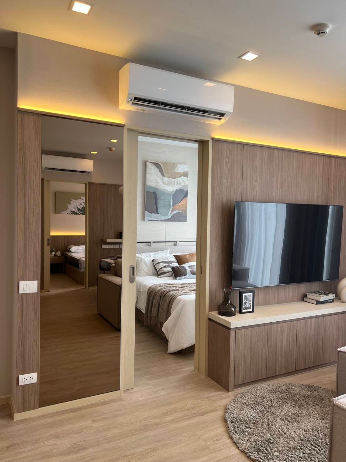 For RentCondoSukhumvit, Asoke, Thonglor : 💥CP-8641💥NOBLE STATE 39 👉Line : @meecondo