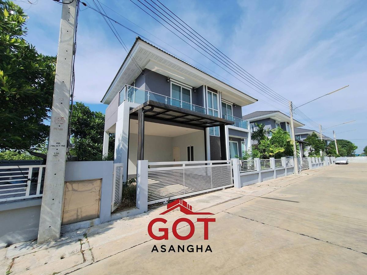 2 storey detached house for sale, The Grandeville Lat Lum Kaeo Project Loading...