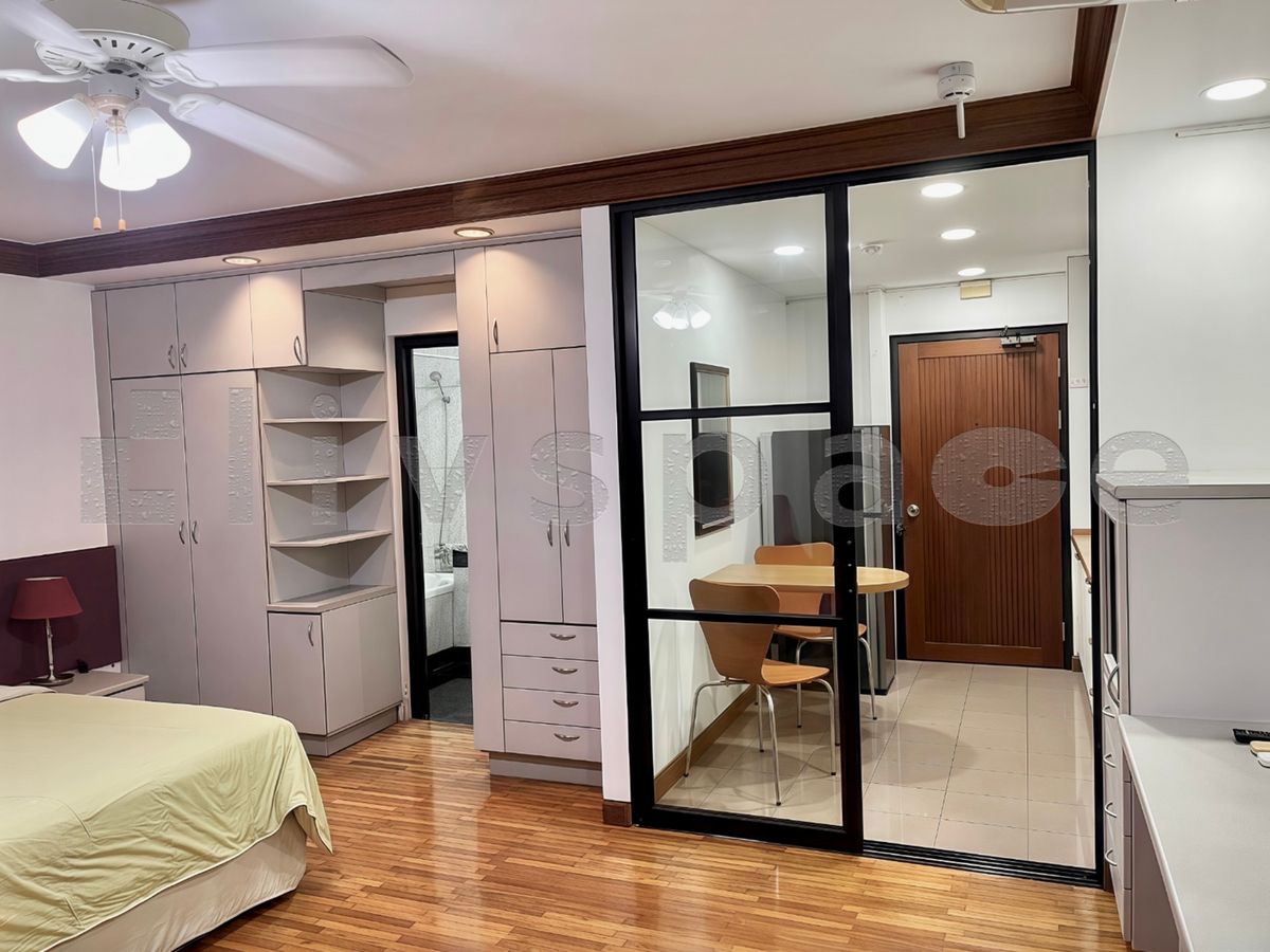 For RentCondoSilom, Saladaeng, Bangrak : ▚ LAL250708016ツ For Rent: Pipat Place – 1 Bedroom Low-Rise Condo, Special Price⭐