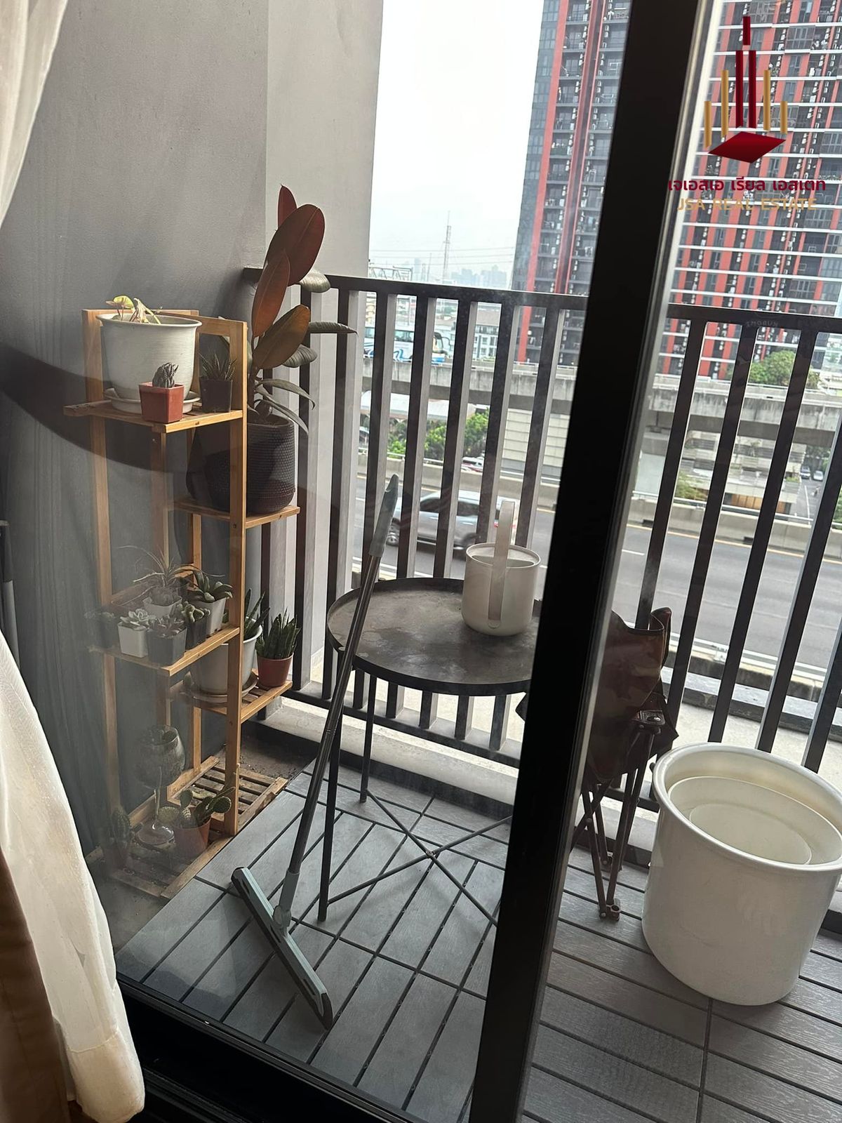 For SaleCondoRamkhamhaeng, Hua Mak : ✨ For Sale: Metris Rama 9 - Ramkhamhaeng Condo ✨ 💰 ONLY 4,100,000 THB