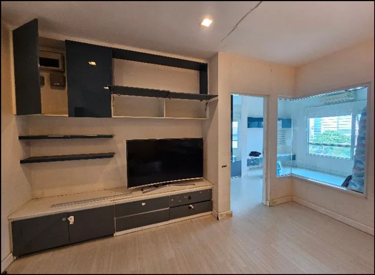 For SaleCondoLadprao, Central Ladprao : Condo for sale, The Room Ratchada Lat Phrao 1 bedroom, swimming pool view (AM1852)