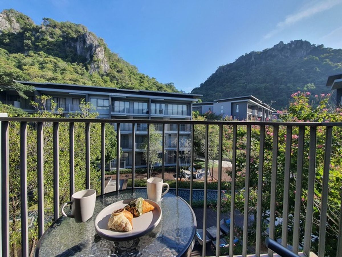 ให้เช่าคอนโดโคราช นครราชสีมา : Escape to Nature 2-Bedroom Condo at 23 Degree Khao Yai, Mountain Views