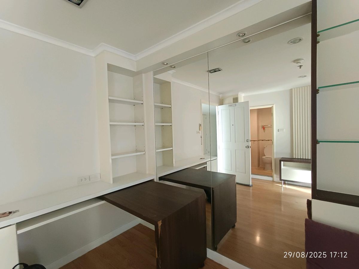 คอนโดพระราม 8 สามเสน ราชวัตร : 🍒ให้เช่าลุมพินีพระราม8 ใกล้ ศิริราช วิวสระว่ายน้ำ