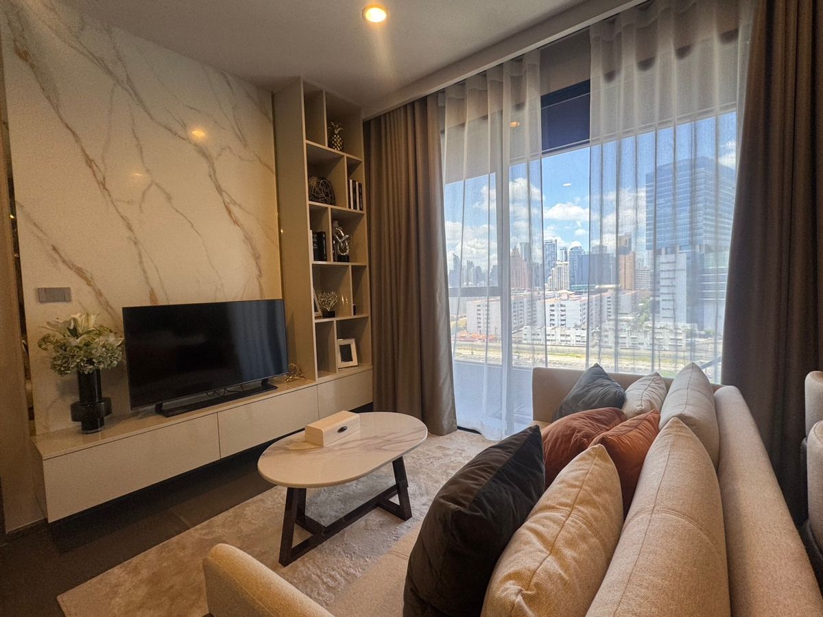 For RentCondoKhlongtoei, Kluaynamthai : 🌿 For rent - COCOPARC 0 meters MRT Khlong Toei 📏 66 sq.m. | Floor 15, wide area 💰 70,000 baht/month - can be in this October