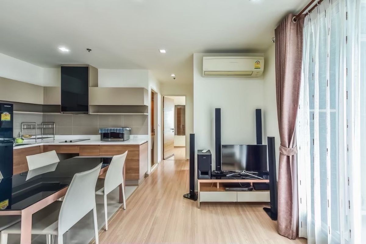 ให้เช่าคอนโดสะพานควาย จตุจักร : ❤️for rent ให้เช่าด่วน  .ชื่อโครงการ : คอนโดริทึ่ม พหล-อารีย์ ขนาดห้อง  : 65 ตรม   ชั้น : 16 .ราคาเช่า : 38,000
สนใจ line @900cqqhk tel
0859114585 ❤️