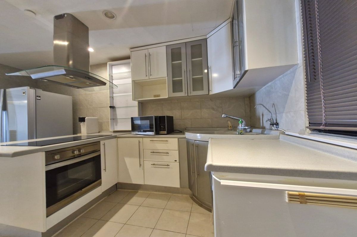 For SaleCondoSathorn, Narathiwat : 🔥 For Sale !! High Floor 37++, big size, 🔥 Code C20241000019........Sathorn Gardens, 3 bedroom, 4 bathroom, furnished, Special Deal!!📣📣