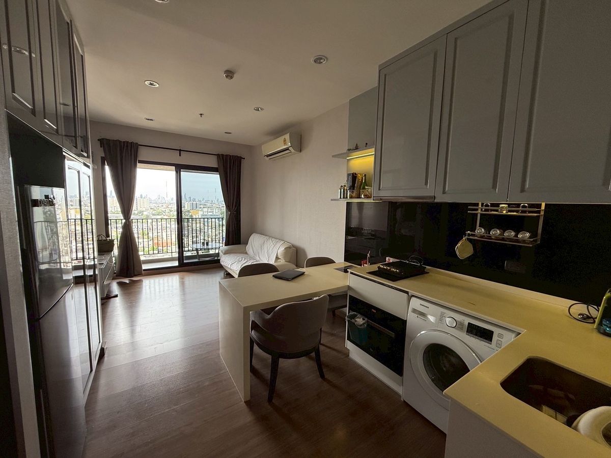 ให้เช่าคอนโดบางซื่อ วงศ์สว่าง เตาปูน : 🚪Chewathai Residence Bang Pho 🛏️ห้องสวย ✨มีหลายห้อง 🌐 ทำเลดี📍ชั้นสูง 🌤️วิวสวย 🛋️เฟอร์นิเจอร์ครบ 📺เครื่องใช้ไฟฟ้าครบ (ราคาพิเศษ)