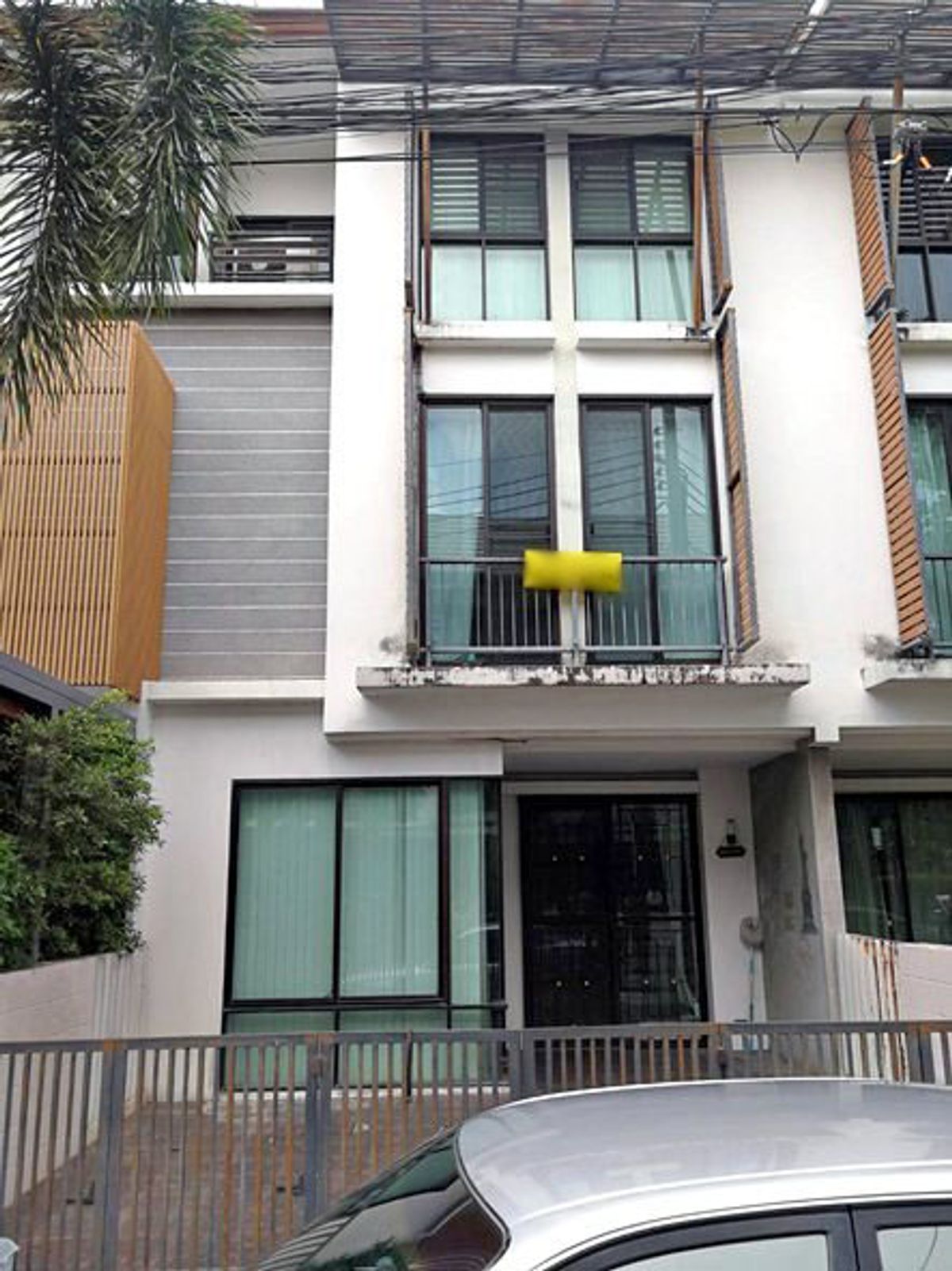 For RentTownhomeKaset Nawamin,Ladplakao : 3-story townhome decorated beautifully for rent in Lat Pla Khao-Kaset near Dae Jae Ram Inthra only 2.5 km.