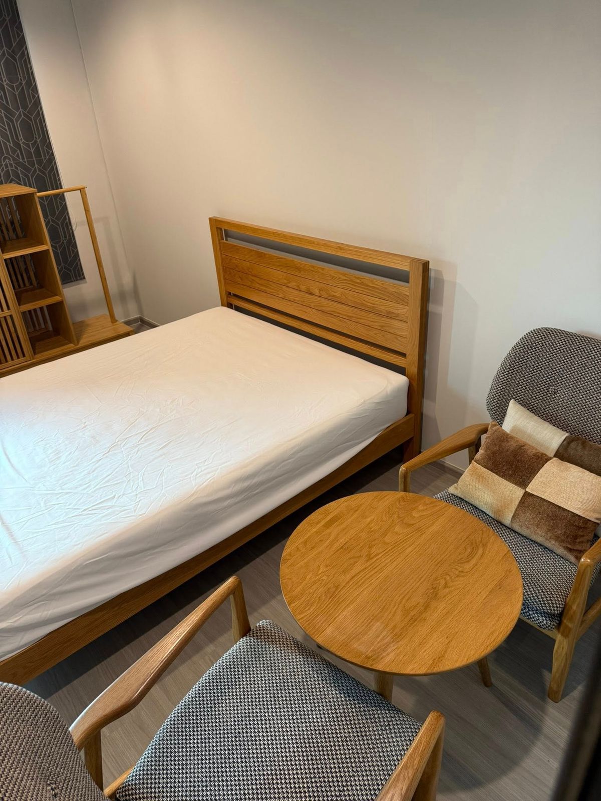 For RentCondoLadprao, Central Ladprao : Rent RR797 Life Ladprao. Beautiful room, complete furniture near the Lat Phrao BTS BTS BTS.