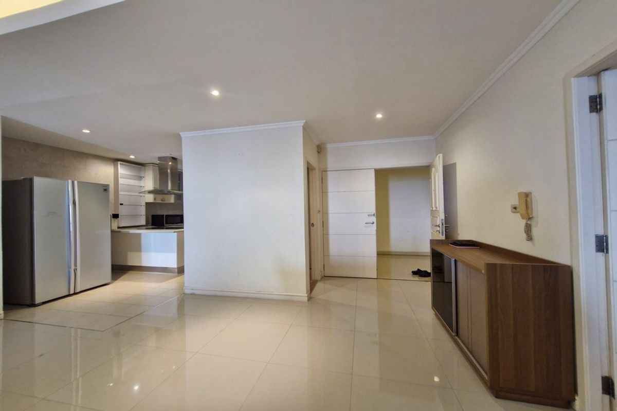 For SaleCondoSathorn, Narathiwat : 🔥 For Sale !! High Floor 37++, big size, 🔥 Code C20241000019........Sathorn Gardens, 3 bedroom, 4 bathroom, furnished, Special Deal!!📣📣