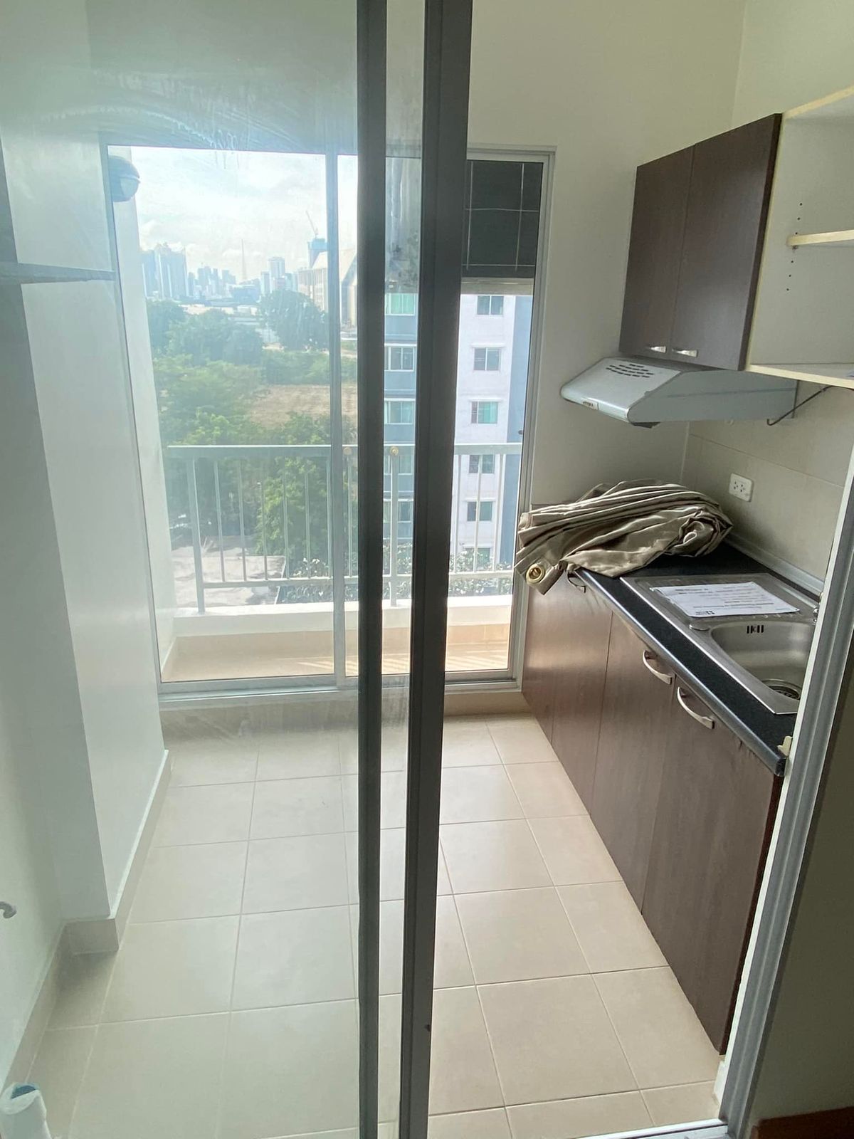 ขายคอนโดรัชดา ห้วยขวาง : ห้องเปล่าครัวแยกวิวสระว่ายน้ำ ราคาดี!!⭐Supalai City Resort รัชดา-ห้วยขวาง