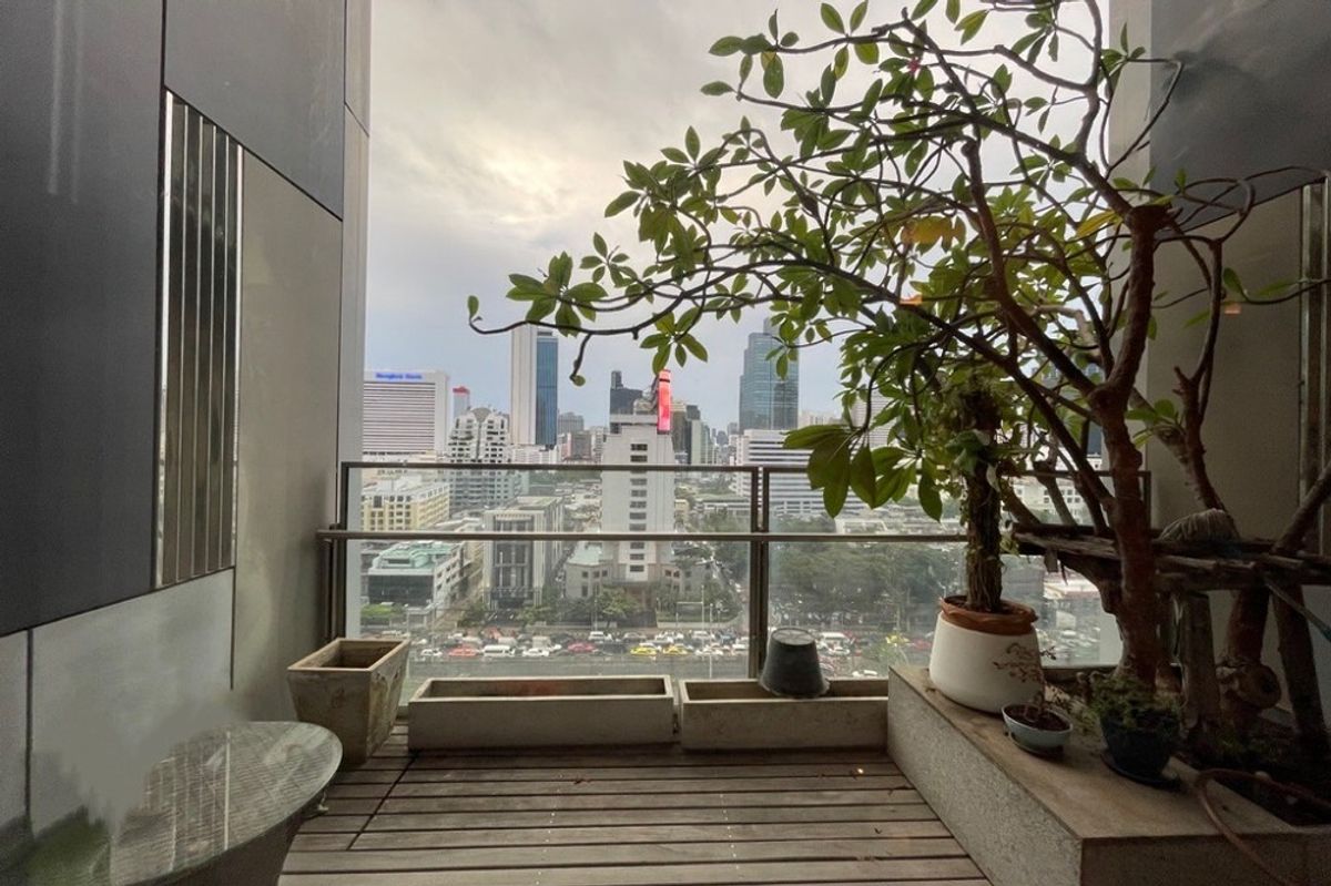 For SaleCondoSathorn, Narathiwat : 🔥 Sale with tenant !! High Floor 11++, City View, 🔥 Code C20221202312........The Met, 2 bedroom, 2 bathroom, furnished, Special Deal!!📣📣