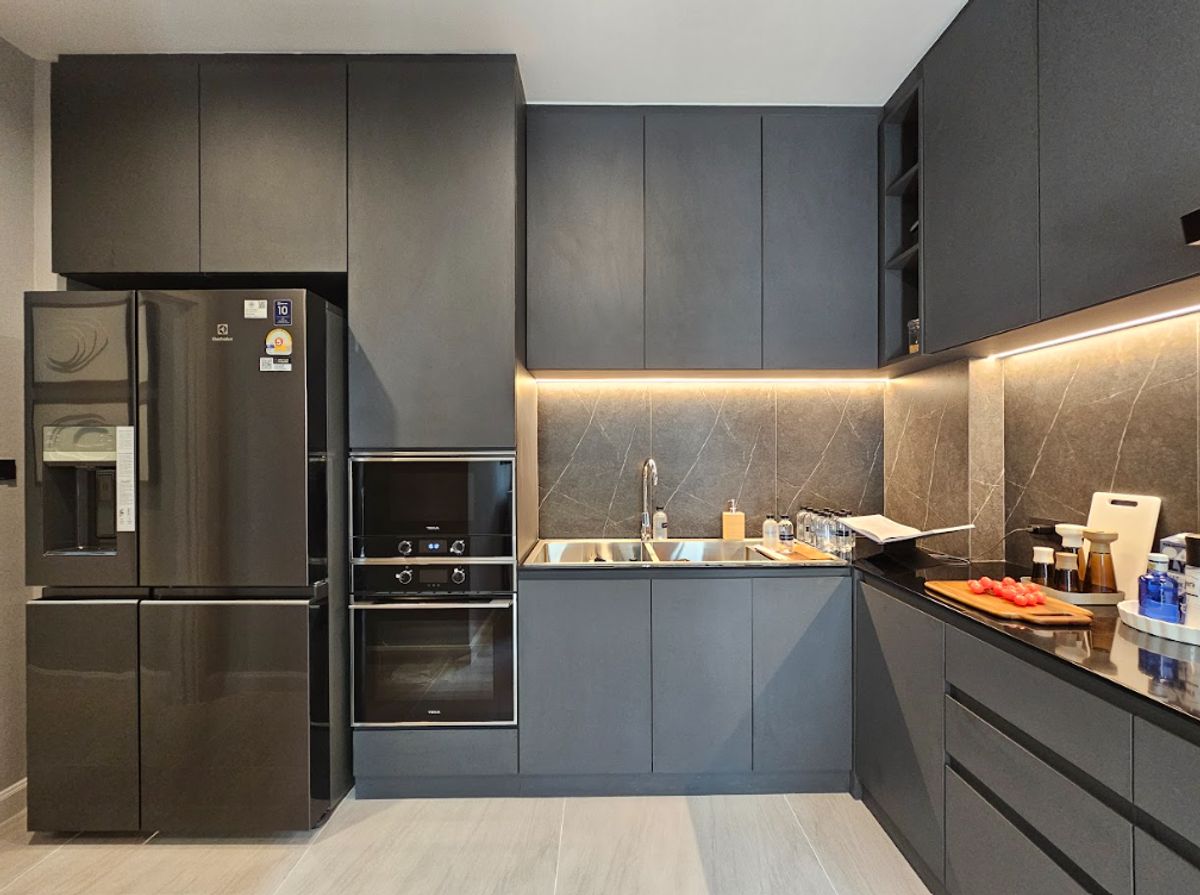 ขายบ้านบางนา แบริ่ง ลาซาล : 💎💎💎ขายบ้านหรู 2ชั้น ทำเลดี  ใกล้โรงเรียนนานาชาติ ICS  “ AIRI Sukhumvit - Bangna KM.5 ติดต่อ 086-795-9997 (จิมมี่)