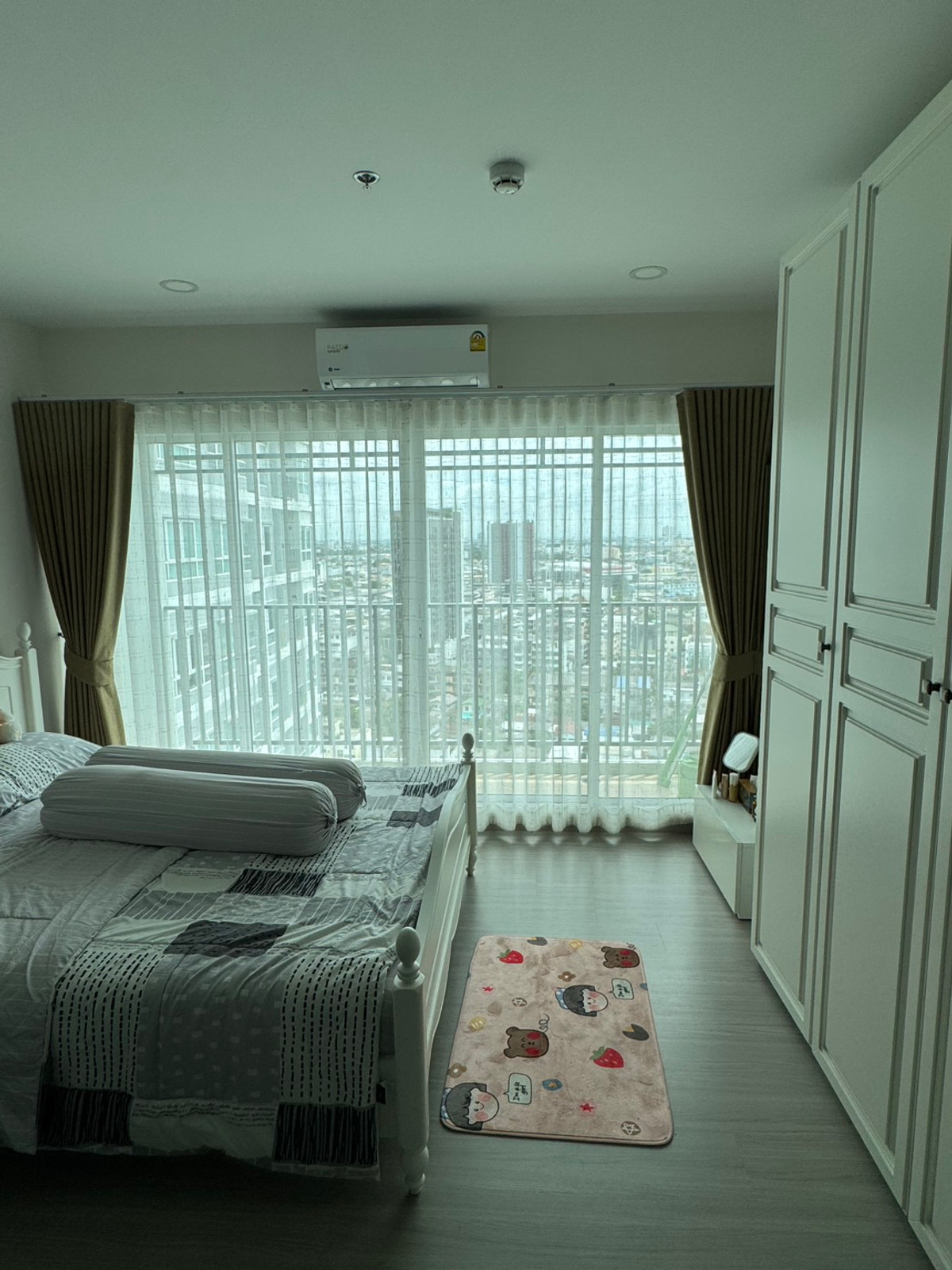 🌈✨ Condo for rent Supalai Park Yaek Fai Chai Station, only 300 meters to MRT Yaek Fai Chai. Loading...