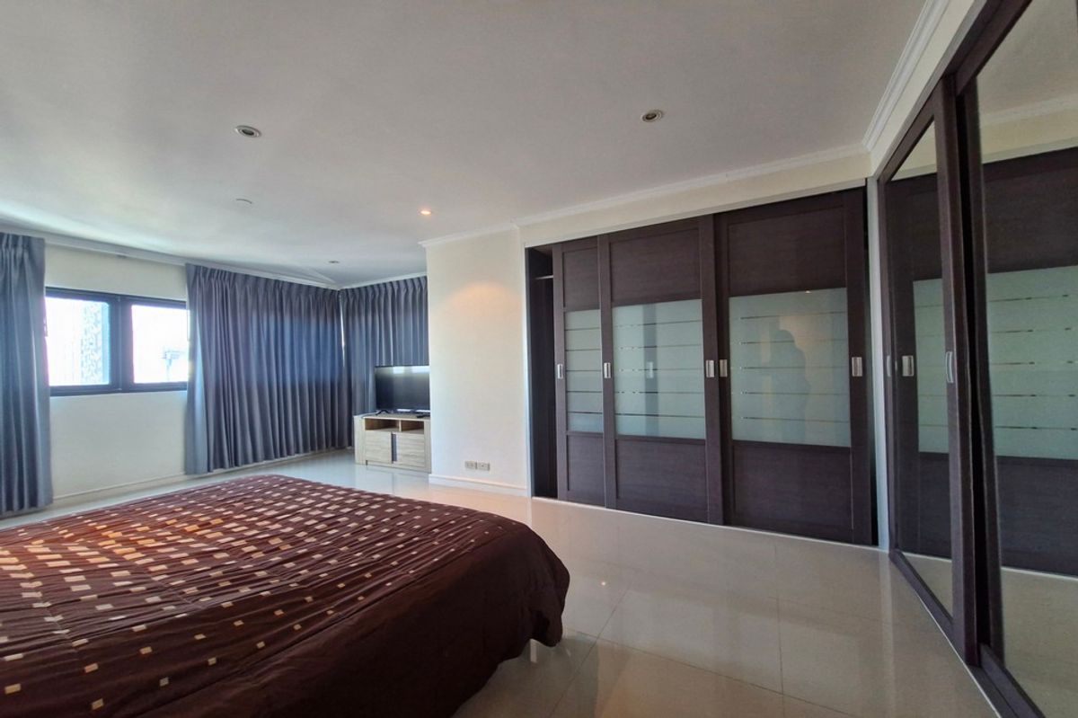 For SaleCondoSathorn, Narathiwat : 🔥 For Sale !! High Floor 37++, big size, 🔥 Code C20241000019........Sathorn Gardens, 3 bedroom, 4 bathroom, furnished, Special Deal!!📣📣