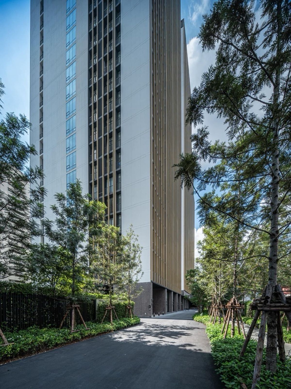 ให้เช่าคอนโดสุขุมวิท อโศก ทองหล่อ : 𝐍𝐎𝐁𝐋𝐄 𝐒𝐮𝐤𝐡𝐮𝐦𝐯𝐢𝐭 𝟏𝟗 𝐍𝐞𝐰 𝐑𝐨𝐨𝐦 𝑭𝒐𝒓 𝑹𝒆𝒏𝒕 𝟐𝟔,𝟎𝟎𝟎/𝐌𝐨𝐧𝐭𝐡 𝐁𝐓𝐒 สุขุมวิท & 𝐌𝐑𝐓 อโศก รัลสัญญาขั้นต่ำ 𝐑𝐞𝐚𝐝𝐲 𝐓𝐨 𝐌𝐨𝐯𝐞 