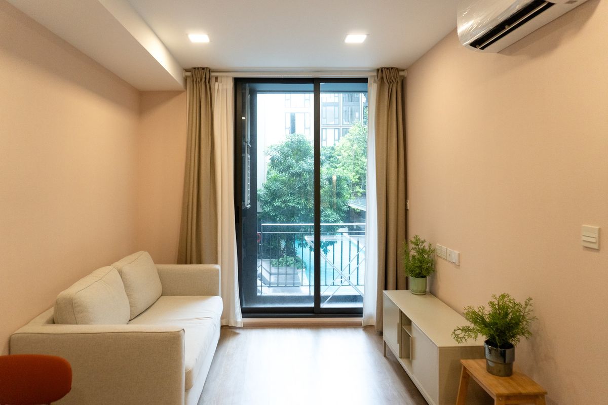 For RentCondoSiam Paragon ,Chulalongkorn,Samyan : Rent RR804 The Nest Chula-samyan. Beautiful room, full furniture near Sam Yan MRT BTS.