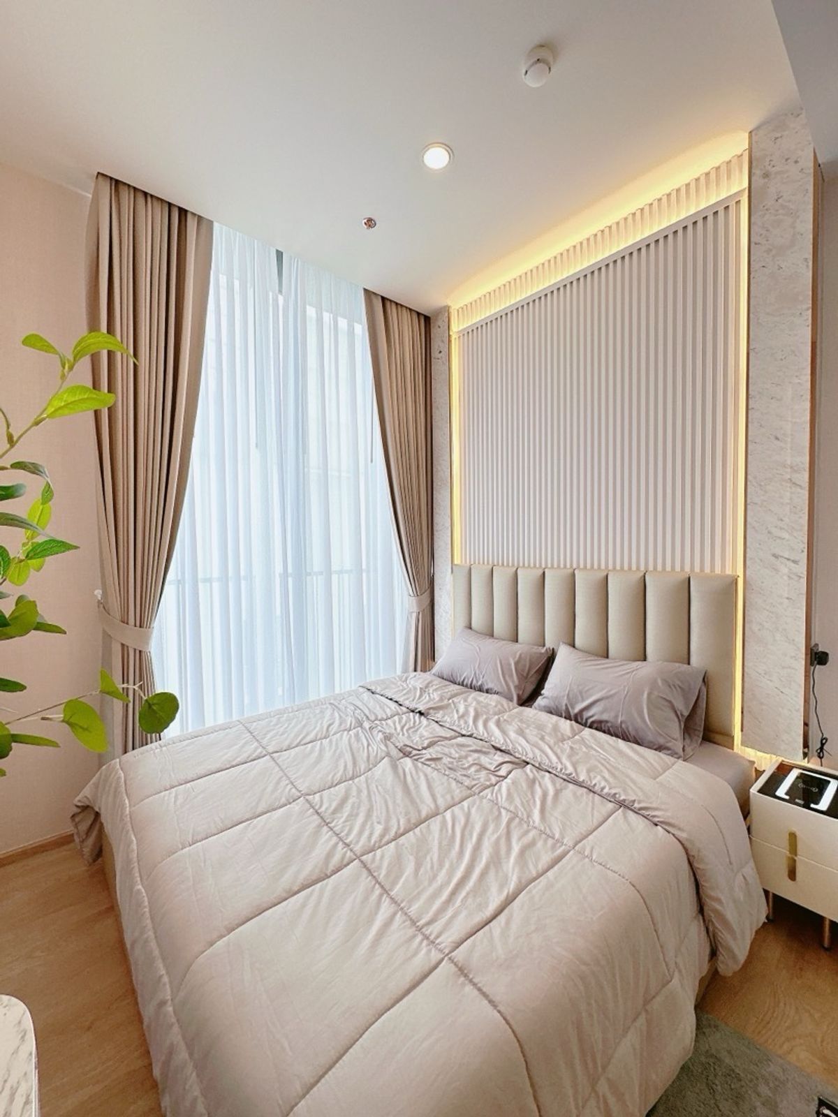 ให้เช่าคอนโดสุขุมวิท อโศก ทองหล่อ : 𝐍𝐎𝐁𝐋𝐄 𝐒𝐮𝐤𝐡𝐮𝐦𝐯𝐢𝐭 𝟏𝟗 𝐍𝐞𝐰 𝐑𝐨𝐨𝐦 𝑭𝒐𝒓 𝑹𝒆𝒏𝒕 𝟐𝟔,𝟎𝟎𝟎/𝐌𝐨𝐧𝐭𝐡 𝐁𝐓𝐒 สุขุมวิท & 𝐌𝐑𝐓 อโศก รัลสัญญาขั้นต่ำ 𝐑𝐞𝐚𝐝𝐲 𝐓𝐨 𝐌𝐨𝐯𝐞 