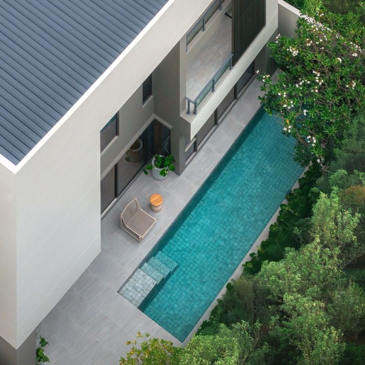 ขายบ้านเกษตร นวมินทร์ ลาดปลาเค้า : ขายบ้าน 3 ชั้น  Providence Lane Kaset Nawamin ขนาด 561 Sq.m 4 bed 5 bath เพียง 35 MB เท่านั้น !! ติดต่อ 086-795-9997(จิมมี่)