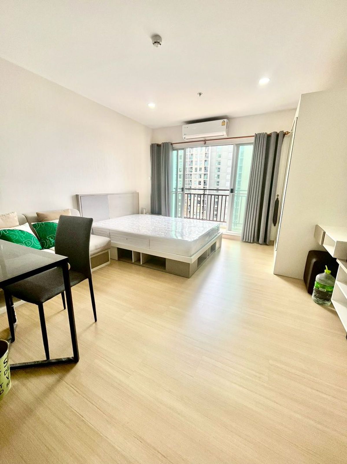 For SaleCondoBang kae, Phetkasem : Condo for sale, Supalai Were, Phasicharoen Station, area 32.63 square meters, floor 24, Building B, Petchkasem Road, Bang Wa Subdistrict, Phasi Charoen District, Bangkok