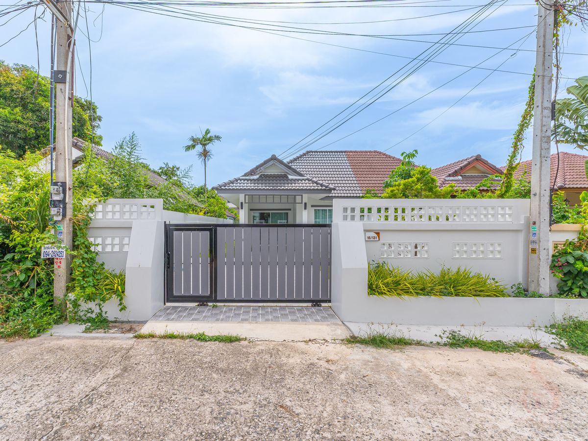 ขายพัทยา บางแสน ชลบุรี สัตหีบ : ขายบ้านแฝด 2 ห้องนอน ซอยสยามคันทรีคลับ