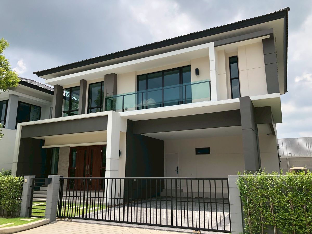For RentHousePattanakan, Srinakarin : Sell ​​/ 2-story house for rent. The City Rama 9-Krungthepkreetha