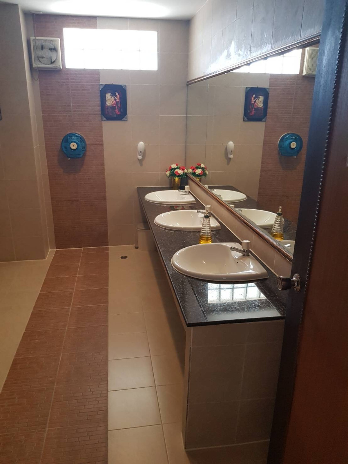 For SaleHotel&Apartment BusinessRayong : Selling hotels in the heart of Rayong.