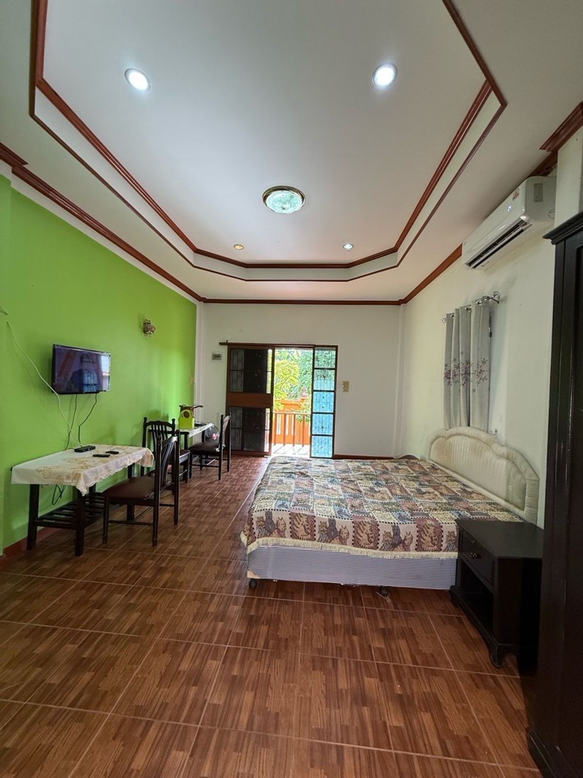 ขายกิจการโรงแรม & กิจการอพาร์ตเมนต์พัทยา บางแสน ชลบุรี สัตหีบ : ขายรีสอร์ท ตั้งอยู่บนเนื้อที่ 213 ตารางวา อยู่ในทำเล บางเสร่ พร้อมทำกิจการได้เลย ราคา 8,00,000 บาท