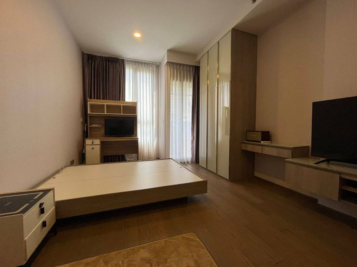 For RentCondoRatchathewi,Phayathai : Park Origin Phayathai【𝐒𝐄𝐋𝐋 & 𝐑𝐄𝐍𝐓】🔥Simple elegance combined with warm tones and high-quality furniture🔥  Contact Line ID: @hacondo