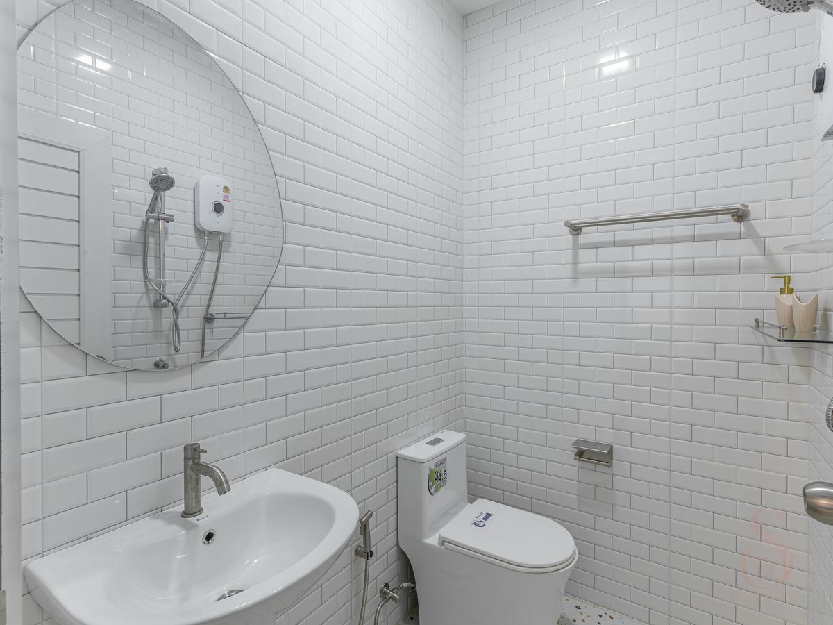 ขายพัทยา บางแสน ชลบุรี สัตหีบ : ขายบ้านแฝด 2 ห้องนอน ซอยสยามคันทรีคลับ