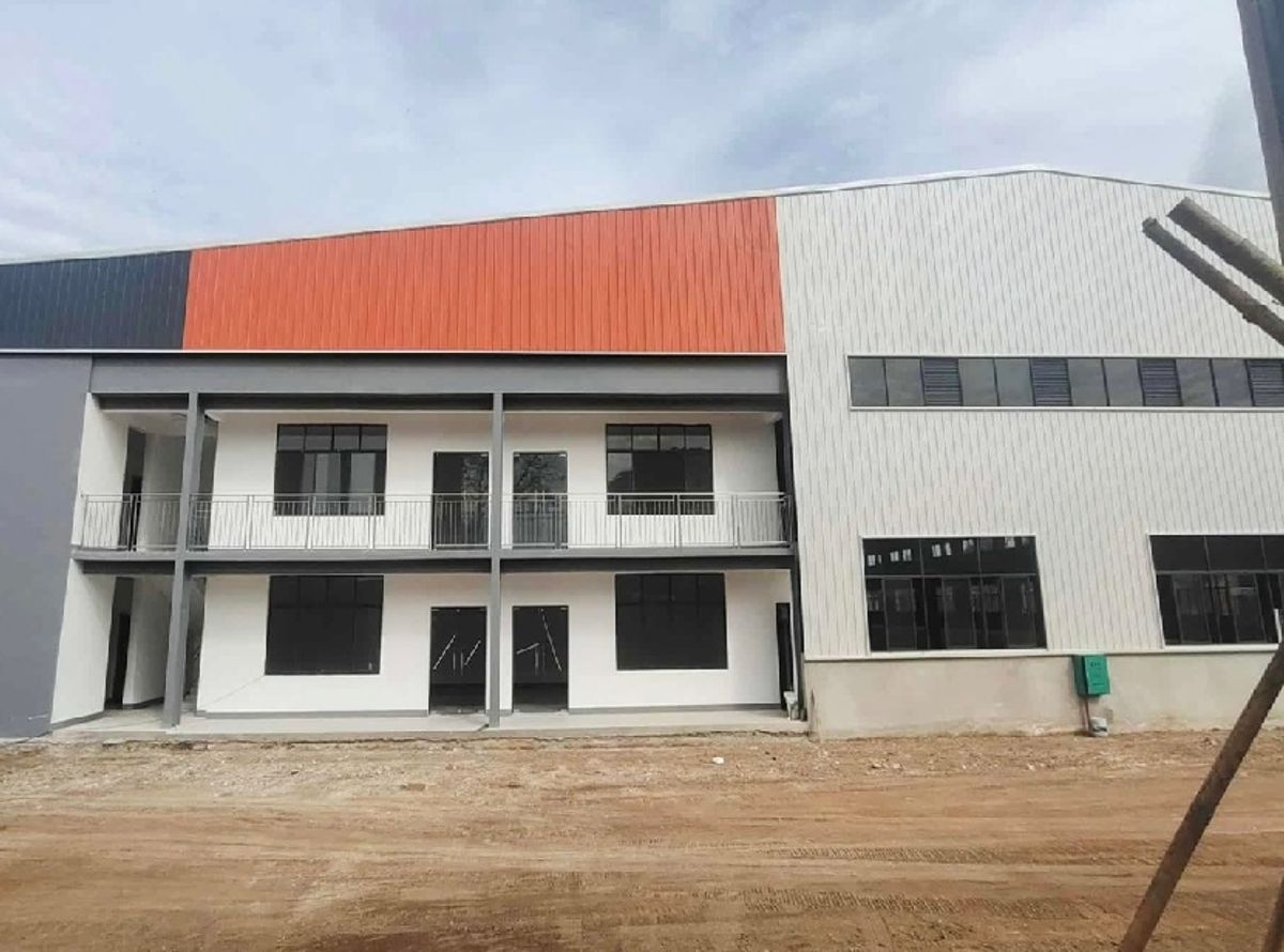 For RentFactoryRayong : For Rent for rent, factory warehouse with a new office / location, Nikom Pattana Line 15, Rayong Province / area 6600 square meters / Purple pattern / request for Ror. 4 / Trailer in and out