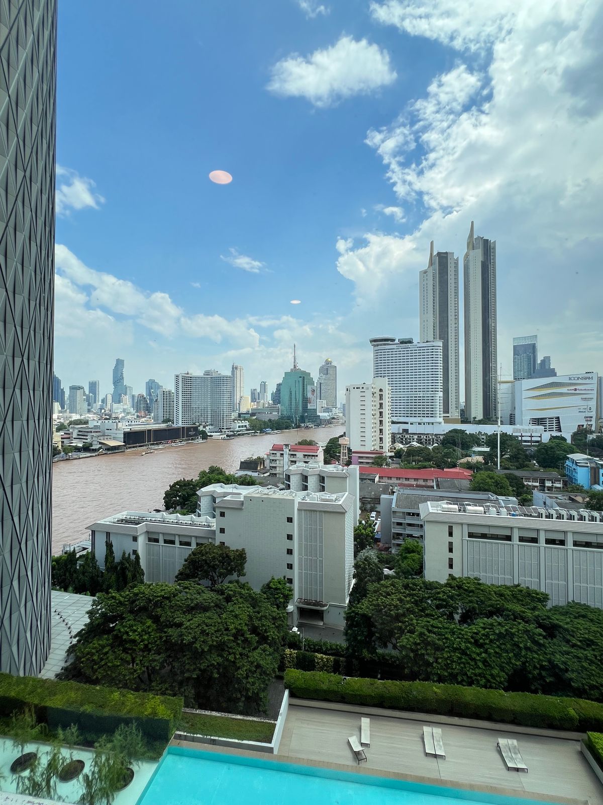 ให้เช่าคอนโดวงเวียนใหญ่ เจริญนคร : *ให้เช่าคอนโด Baan Chao Praya 38,000 บาท 1ห้องนอน 67ตรม. BTSคลองสาน (400 เมตร) BTSเจริญนคร (800 เมตร) BTSสะพานตากสิน (1.7 กม.) BTSกรุงธนบุรี (1.7 กม.) ใกล้ สาทร บางรัก สีลม พระราม3 จุฬาลงกรณ์ เยาวราช สามย่าน iconsiam