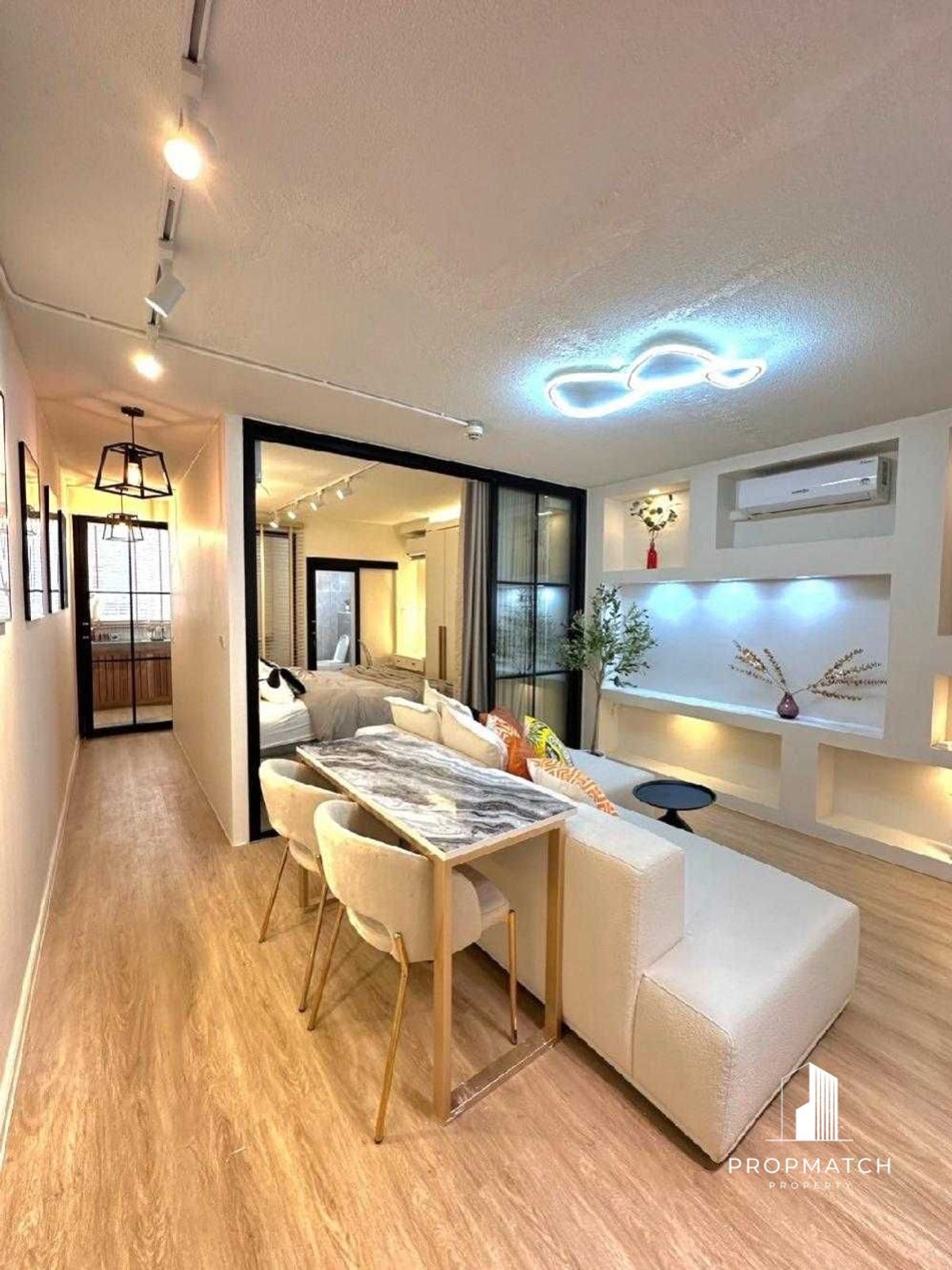 ขายคอนโดราชเทวี พญาไท : ✨Flash Deal ✨Ratchathewi Tower ( 1Bed 1Bath 35SQM.) พร้อมอยู่ ! เพียง  4,200,000บาท Tel.0981315848 @propmatch